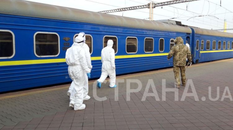 Поезд Москва-Киев прибыл на столичный жд-вокзал. Фото