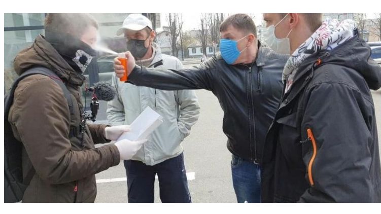 Нападение на журналиста Виктора Волынца в Черкассах, фото: nsju.org