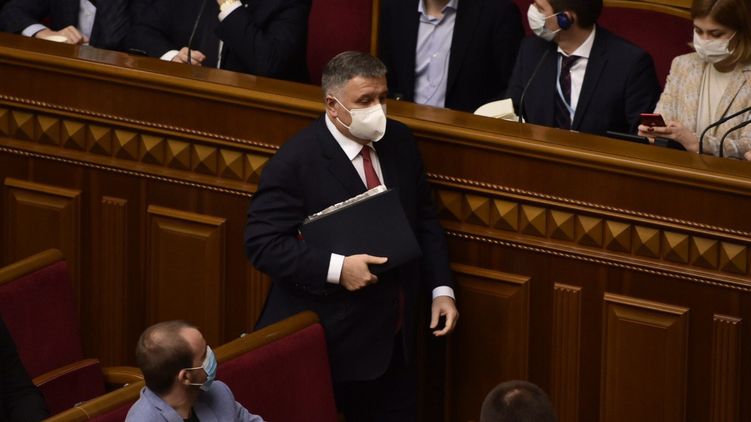 Министр внутренних дел Арсен Аваков становится параллельным центром влияния в Кабмине, фото: Изым Каумбаев,
