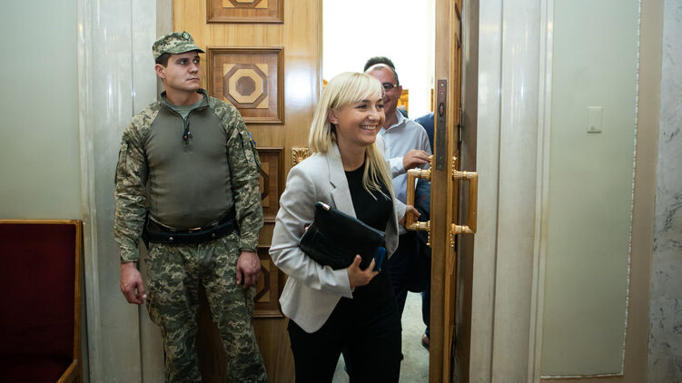 Александра Устинова объявлена новым главой фракции