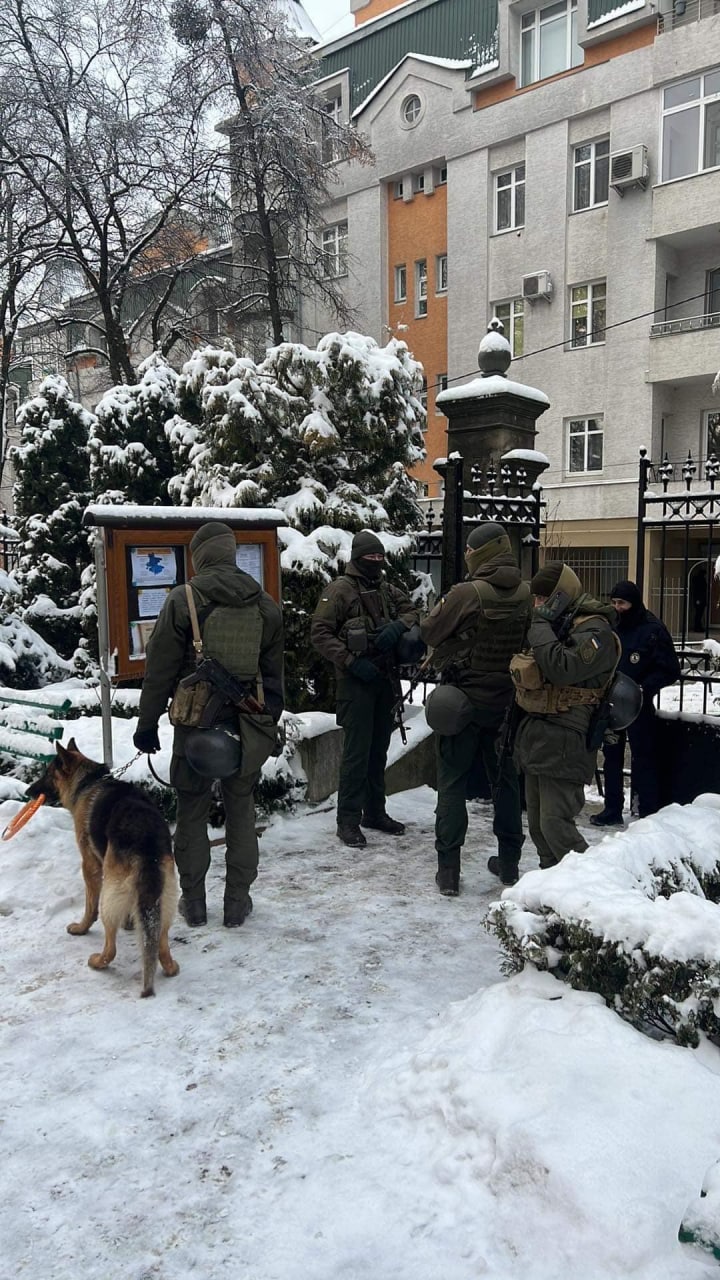 во Львове СБУ проводит обыски в Свято-Георгиевском кафедральном соборе УПЦ