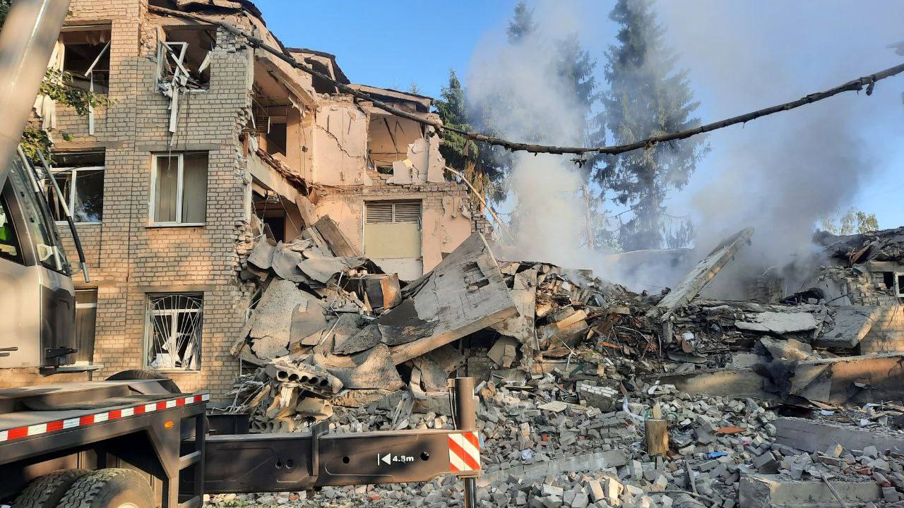 российские войска нанесли ракетный удар по Шевченковскому району Харькова