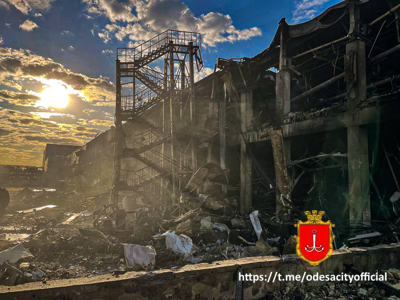 Фото после прилетов по Одессе 9 мая