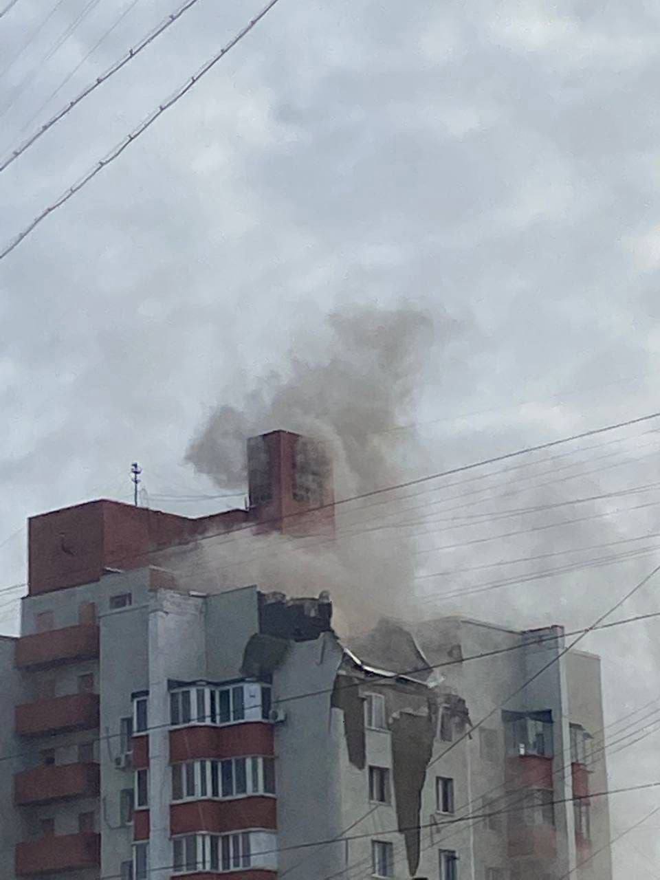 фото падения обломков и последствий 