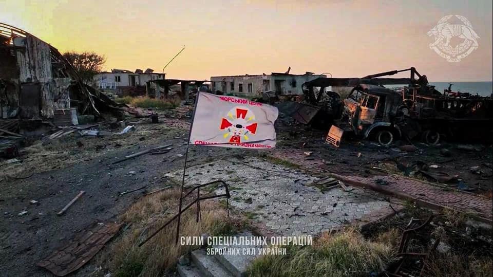 Украина освободила остров Змеиный