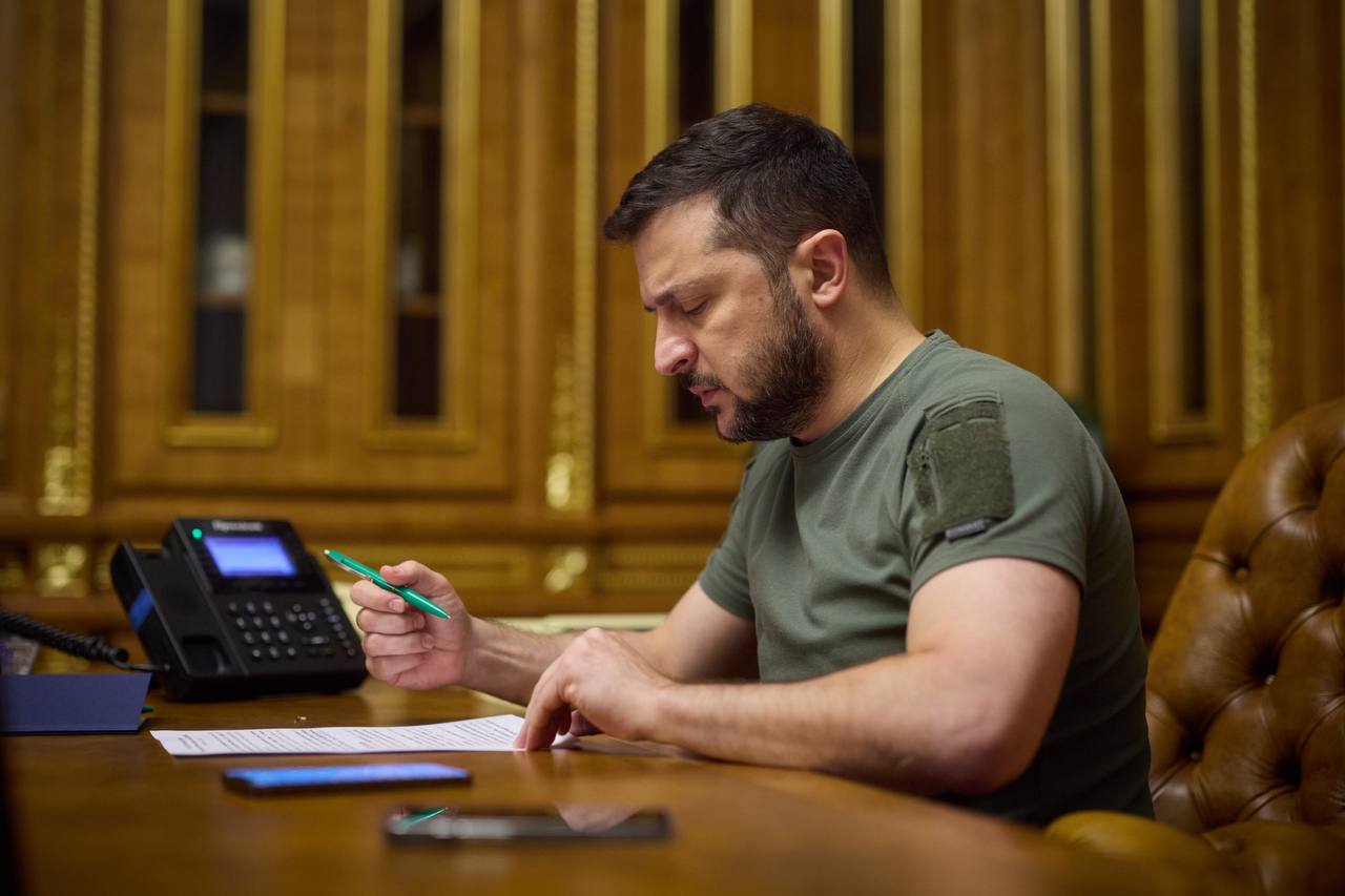 Зеленский поговорил с Шольцем