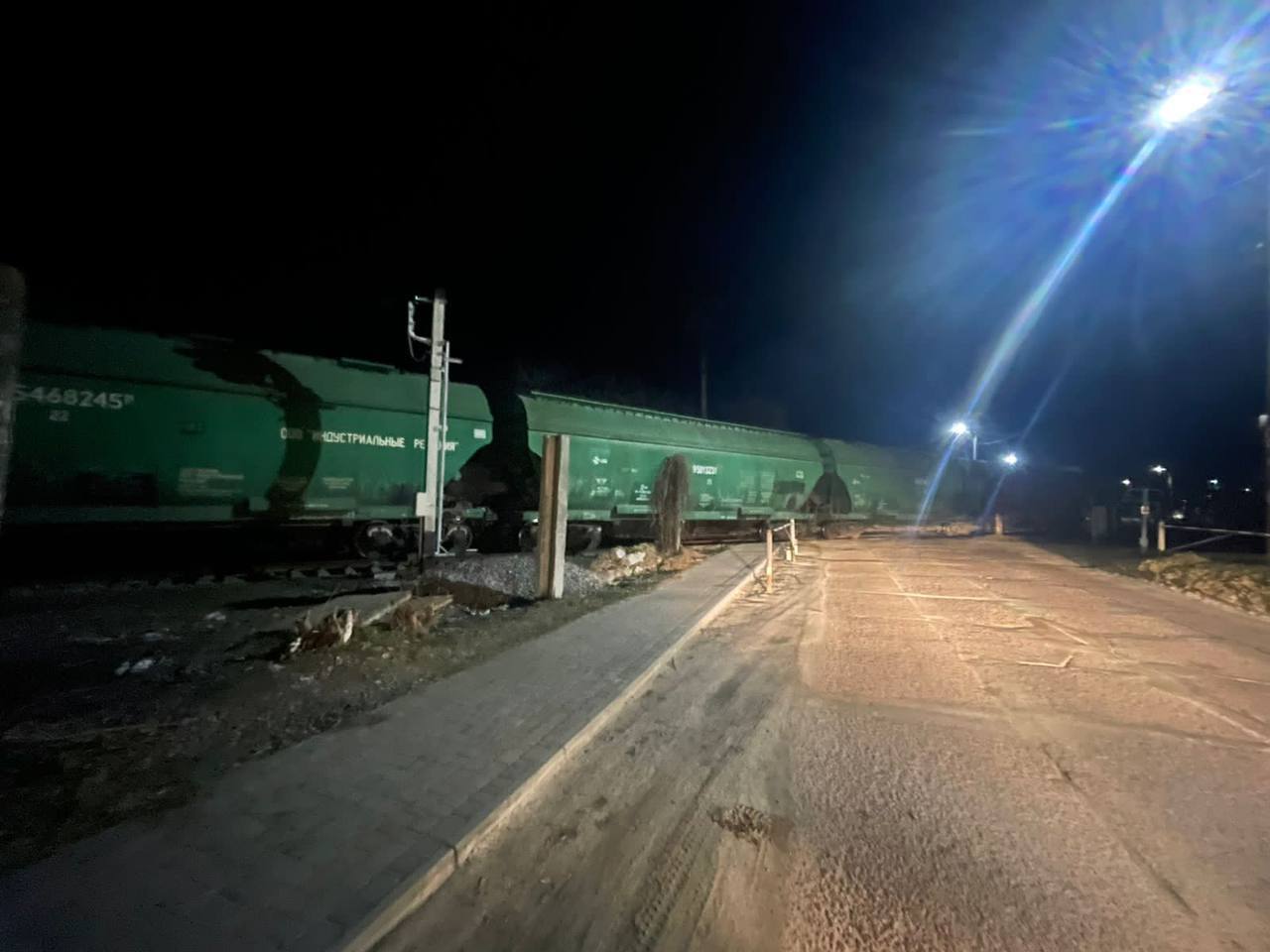 В Борисполе сошел с рельсов поезд