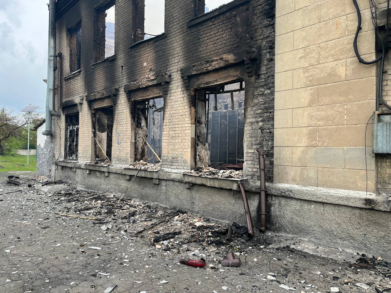 В Авдеевке враг разбомбил школу