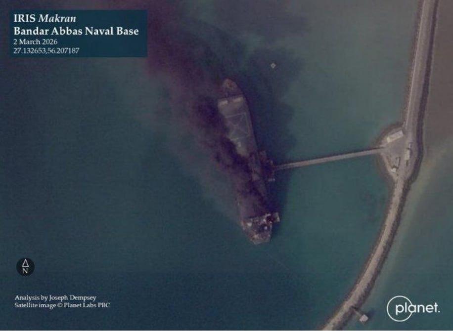 Фото горящего иранского корабля. Источник – planet.com